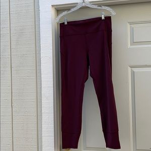 Maroon Lululemon in movement 7/8s leggings